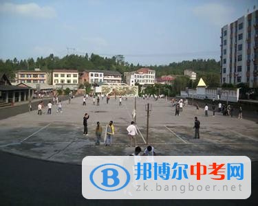 四川省資陽市安岳縣興隆中學2022年學費、收費多少