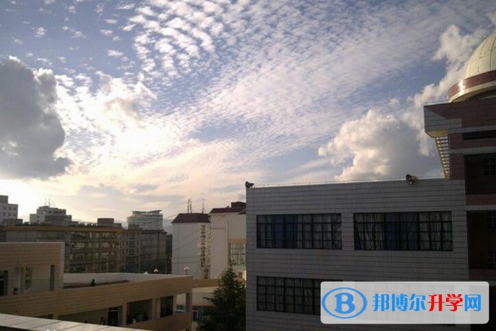 云南省玉溪第三中學2018年招生計劃