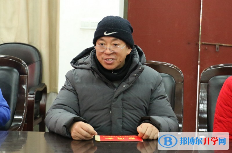 市教育局領導到內江一中開展走訪慰問師生活動