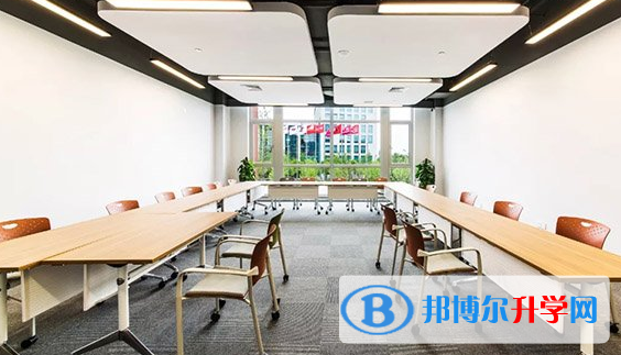 美國(guó)費(fèi)爾蒙特高中上海AP中心2023年招生辦聯(lián)系電話