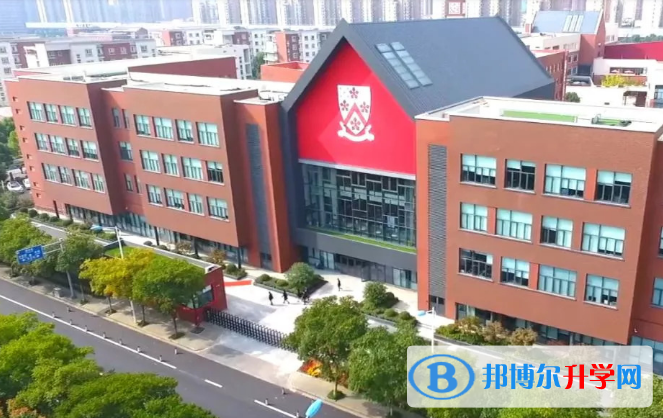 蘇州德威國際學(xué)校初中部2020年招生辦聯(lián)系電話