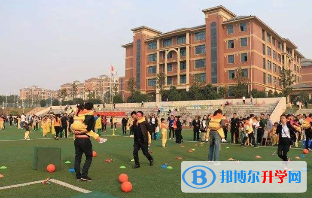 寧鄉(xiāng)碧桂園學(xué)校初中部2020年報名條件、招生要求、招生對象
