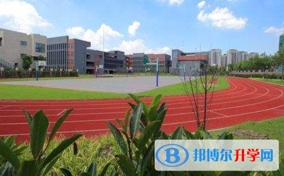 林肯國際學校初中部網站網址