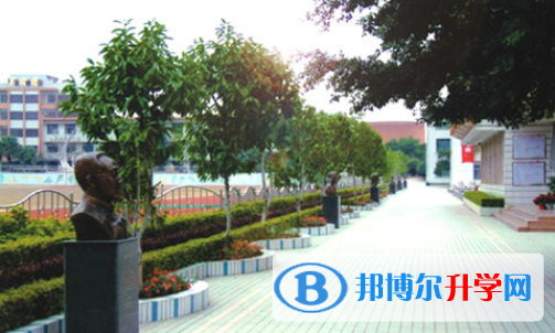 柳州鐵路第一中學國際部2020年學費、收費多少