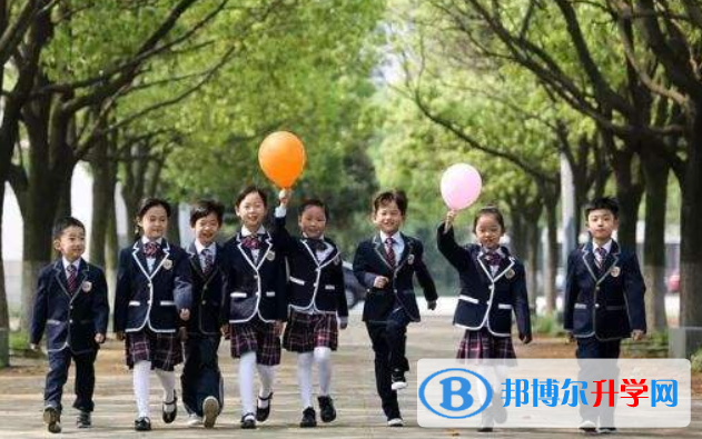 張家港外國(guó)語(yǔ)學(xué)校2020年招生辦聯(lián)系電話