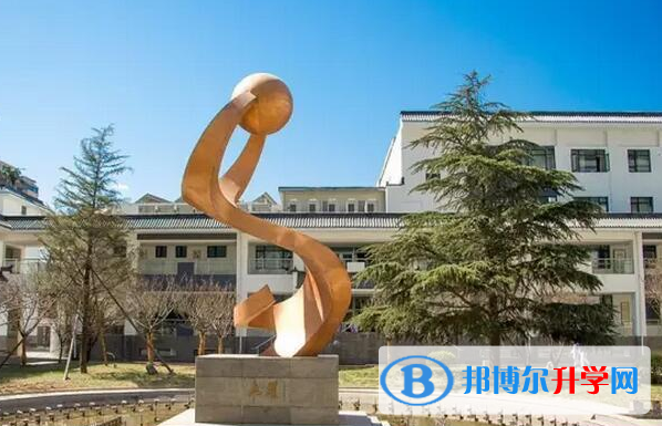 北京八一學校國際部網站網址 