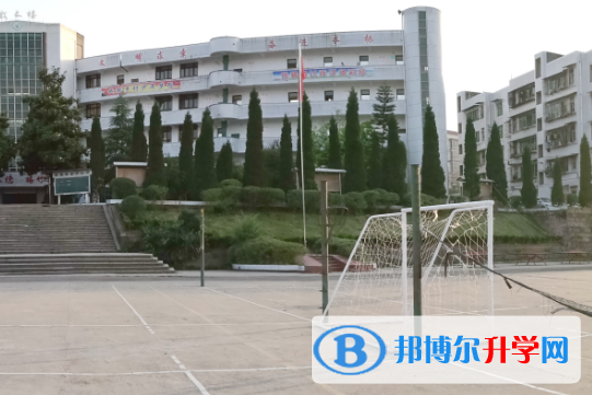 四川省安岳中學2022年報名條件、招生要求、招生對象