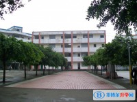 四川仁壽縣清水區(qū)中學(xué)2025年招生辦聯(lián)系電話