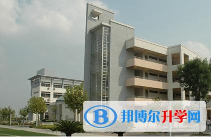 廣元2022年中考成績好可以直升的中專