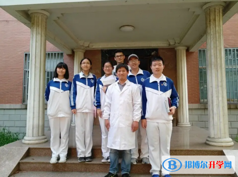  首都師范大學(xué)附屬中學(xué)國際部2022年招生政策
