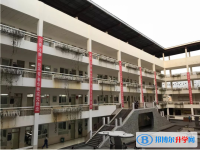 貴陽市白云區(qū)第一高級(jí)中學(xué)地址在哪里
