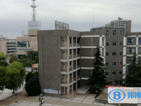 奉化市武嶺中學(xué)2025年招生辦聯(lián)系電話