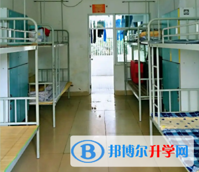 2023年海口市瓊山中學宿舍條件