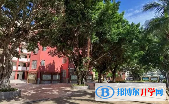 2023年海口市長流中學(xué)招生錄取分?jǐn)?shù)線