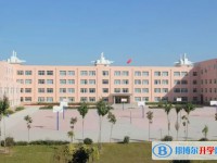 尚志市一曼中學怎么樣、好不好