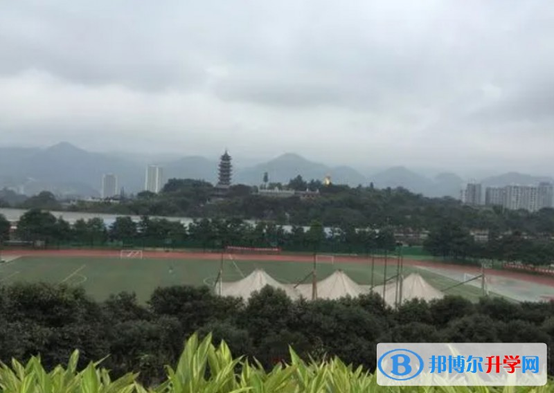 重慶市實驗外國語學校地址，乘車路線