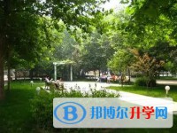 保定三中實(shí)驗(yàn)學(xué)校地址，乘車路線