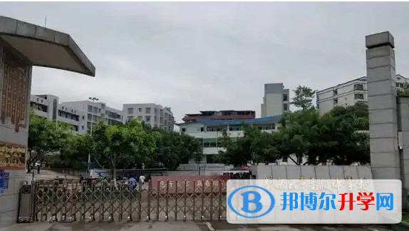 榮縣玉章高級中學校地址，乘車路線