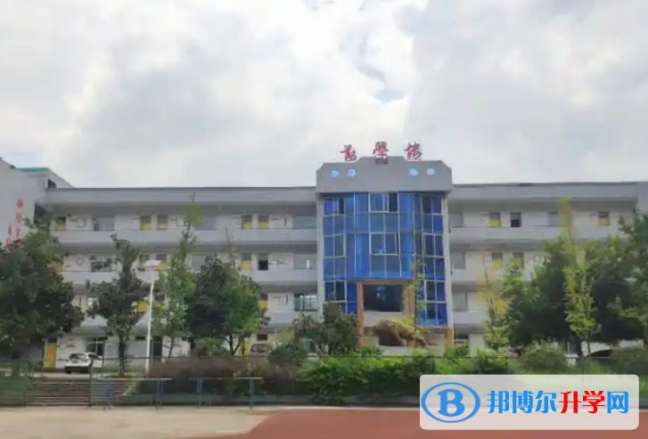 牛佛中學地址，乘車路線