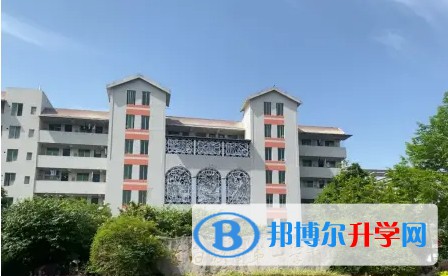 江油中學(xué)地址，乘車路線
