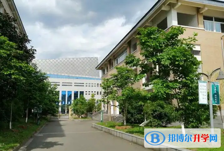 四川省青川第一高級(jí)中學(xué)地址，乘車(chē)路線