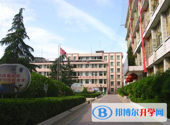 蒼溪縣城郊中學地址，乘車路線