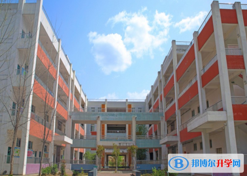 四川省廣元市八二一中學(xué)地址，乘車(chē)路線(xiàn)